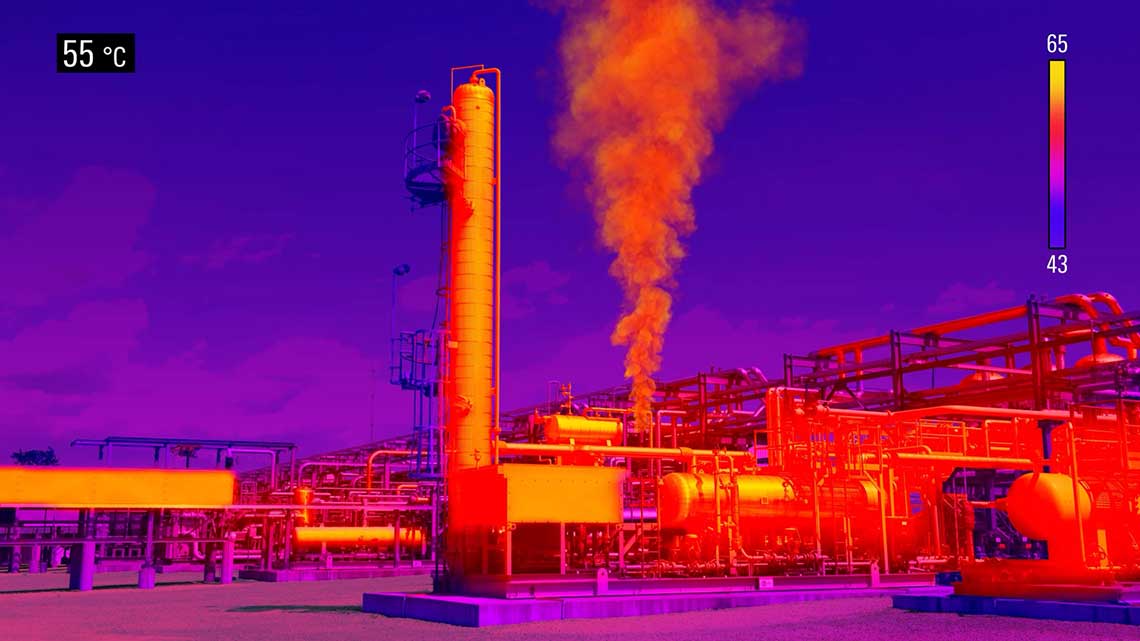 Processing plant with an infrared filter showing the fugitive emissions